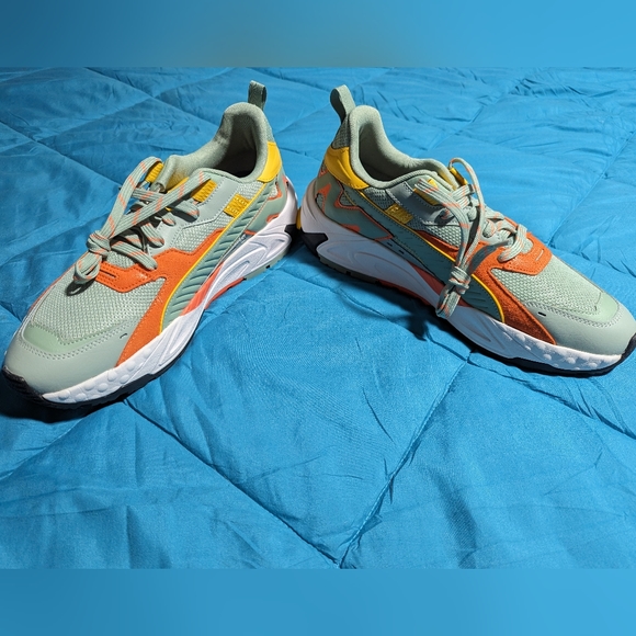 NWOT PUMA RS-TRCK BRAND LOVE MENS RUNNING SHOES Size 12 - Picture 4 of 5